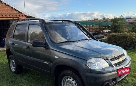 Chevrolet Niva I рестайлинг, 2012 год, 310 000 рублей, 1 фотография