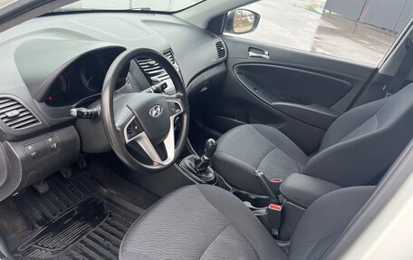 Hyundai Solaris II рестайлинг, 2012 год, 645 000 рублей, 9 фотография