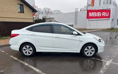 Hyundai Solaris II рестайлинг, 2012 год, 645 000 рублей, 4 фотография