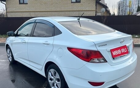 Hyundai Solaris II рестайлинг, 2012 год, 645 000 рублей, 7 фотография