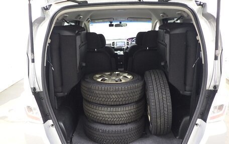 Honda Freed I, 2013 год, 925 000 рублей, 9 фотография