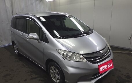 Honda Freed I, 2013 год, 925 000 рублей, 5 фотография