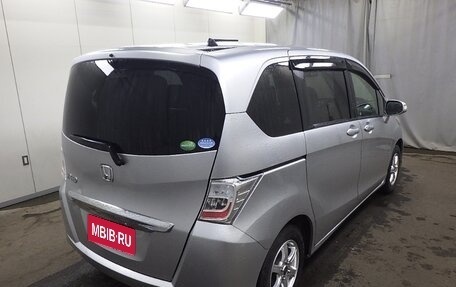 Honda Freed I, 2013 год, 925 000 рублей, 6 фотография