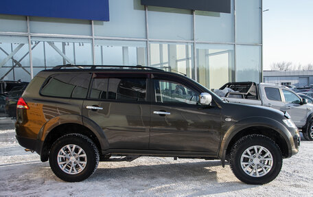 Mitsubishi Pajero Sport II рестайлинг, 2014 год, 1 899 000 рублей, 6 фотография