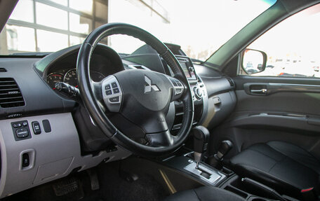 Mitsubishi Pajero Sport II рестайлинг, 2014 год, 1 899 000 рублей, 14 фотография