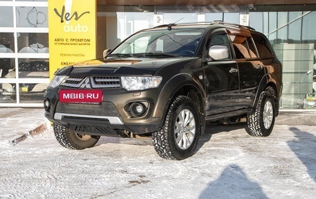 Mitsubishi Pajero Sport II рестайлинг, 2014 год, 1 899 000 рублей, 2 фотография