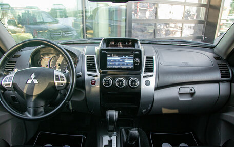 Mitsubishi Pajero Sport II рестайлинг, 2014 год, 1 899 000 рублей, 18 фотография