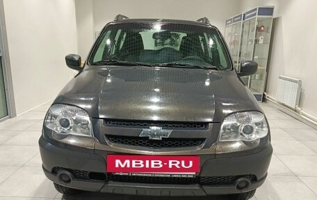 Chevrolet Niva I рестайлинг, 2017 год, 685 000 рублей, 2 фотография