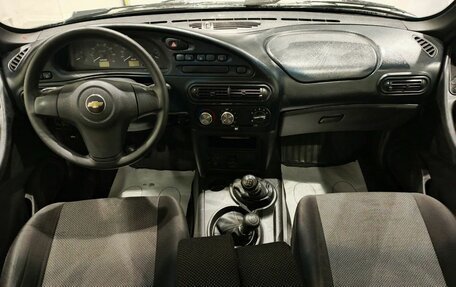 Chevrolet Niva I рестайлинг, 2017 год, 685 000 рублей, 11 фотография