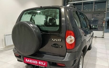 Chevrolet Niva I рестайлинг, 2017 год, 685 000 рублей, 9 фотография