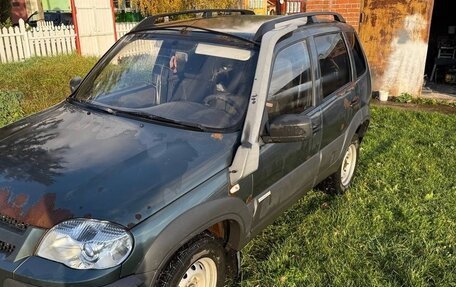 Chevrolet Niva I рестайлинг, 2012 год, 310 000 рублей, 2 фотография