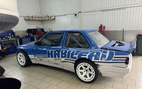 BMW 3 серия, 1988 год, 1 670 000 рублей, 2 фотография