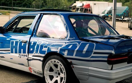 BMW 3 серия, 1988 год, 1 670 000 рублей, 5 фотография