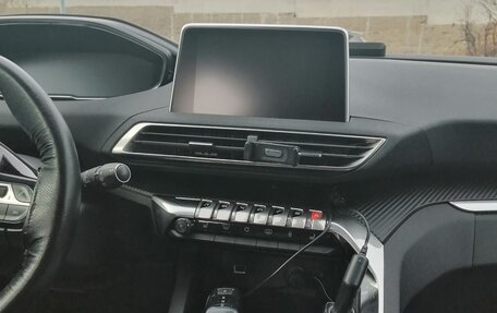 Peugeot 3008 II, 2017 год, 1 930 000 рублей, 8 фотография