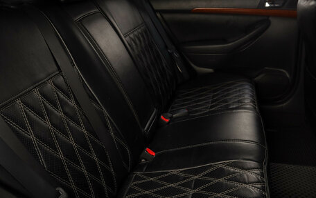 Toyota Avensis III рестайлинг, 2007 год, 749 000 рублей, 20 фотография