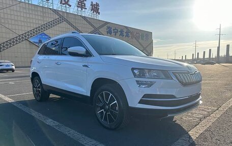 Skoda Karoq I, 2022 год, 1 890 000 рублей, 3 фотография