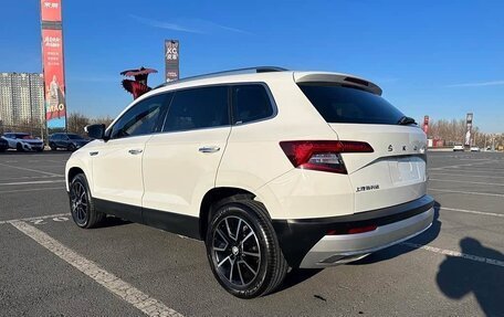 Skoda Karoq I, 2022 год, 1 890 000 рублей, 8 фотография