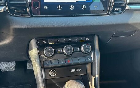 Skoda Karoq I, 2022 год, 1 890 000 рублей, 15 фотография