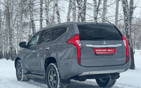 Mitsubishi Pajero Sport III рестайлинг, 2017 год, 2 500 000 рублей, 3 фотография