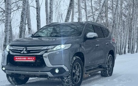Mitsubishi Pajero Sport III рестайлинг, 2017 год, 2 500 000 рублей, 2 фотография