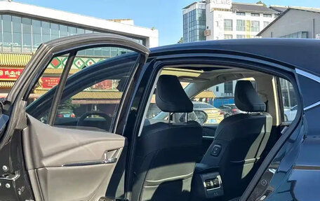 Toyota Camry, 2025 год, 3 800 000 рублей, 8 фотография