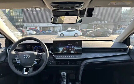 Toyota Camry, 2025 год, 3 800 000 рублей, 13 фотография