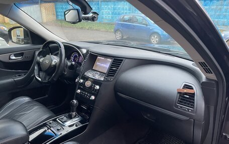 Infiniti QX70, 2014 год, 1 845 000 рублей, 9 фотография