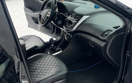 Hyundai Solaris II рестайлинг, 2015 год, 897 000 рублей, 18 фотография