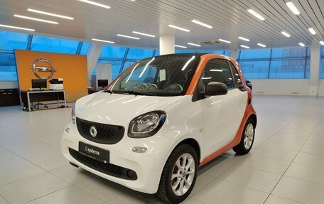 Smart Fortwo III, 2018 год, 1 090 000 рублей, 1 фотография
