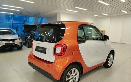 Smart Fortwo III, 2018 год, 1 090 000 рублей, 2 фотография