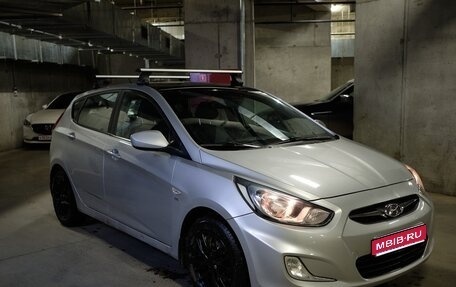 Hyundai Solaris II рестайлинг, 2012 год, 730 000 рублей, 1 фотография