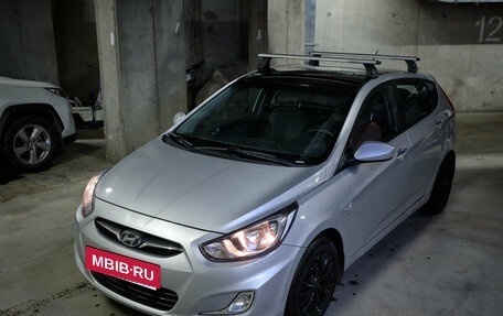 Hyundai Solaris II рестайлинг, 2012 год, 730 000 рублей, 5 фотография