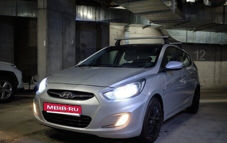 Hyundai Solaris II рестайлинг, 2012 год, 730 000 рублей, 4 фотография