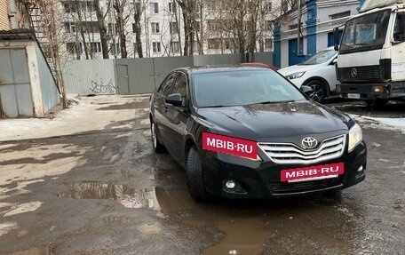 Toyota Camry, 2010 год, 850 000 рублей, 2 фотография