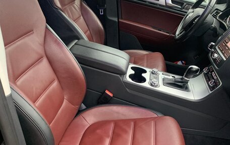 Volkswagen Touareg III, 2010 год, 2 050 000 рублей, 8 фотография