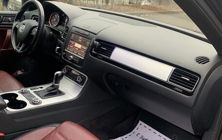 Volkswagen Touareg III, 2010 год, 2 050 000 рублей, 9 фотография