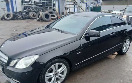 Mercedes-Benz E-Класс, 2012 год, 1 200 000 рублей, 1 фотография