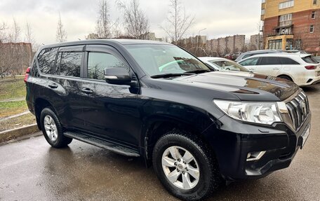 Toyota Land Cruiser Prado 150 рестайлинг 2, 2019 год, 4 390 000 рублей, 4 фотография