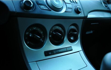 Mazda 3, 2011 год, 1 065 000 рублей, 19 фотография