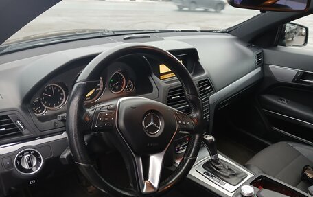 Mercedes-Benz E-Класс, 2012 год, 1 200 000 рублей, 3 фотография