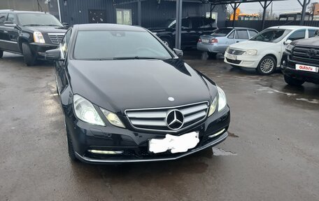 Mercedes-Benz E-Класс, 2012 год, 1 200 000 рублей, 7 фотография