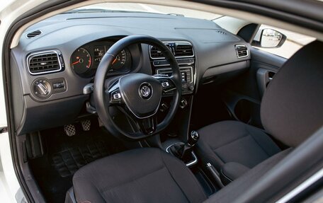 Volkswagen Polo VI (EU Market), 2017 год, 1 195 000 рублей, 13 фотография