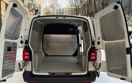 Volkswagen Transporter T6 рестайлинг, 2018 год, 2 850 000 рублей, 9 фотография