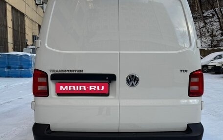 Volkswagen Transporter T6 рестайлинг, 2018 год, 2 850 000 рублей, 4 фотография