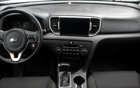 KIA Sportage IV рестайлинг, 2018 год, 2 100 000 рублей, 7 фотография