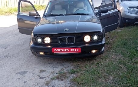 BMW 5 серия, 1994 год, 320 000 рублей, 2 фотография