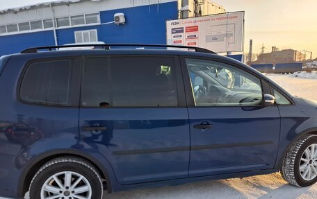 Volkswagen Touran III, 2012 год, 890 000 рублей, 6 фотография