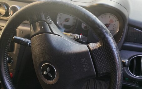 Mitsubishi Airtrek, 2002 год, 800 000 рублей, 16 фотография