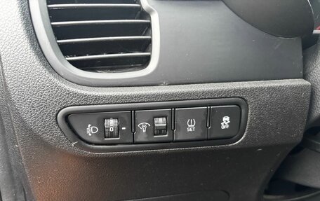 KIA Rio IV, 2019 год, 1 348 000 рублей, 15 фотография