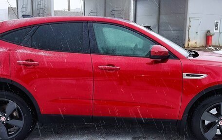 Jaguar E-Pace, 2018 год, 2 375 000 рублей, 4 фотография